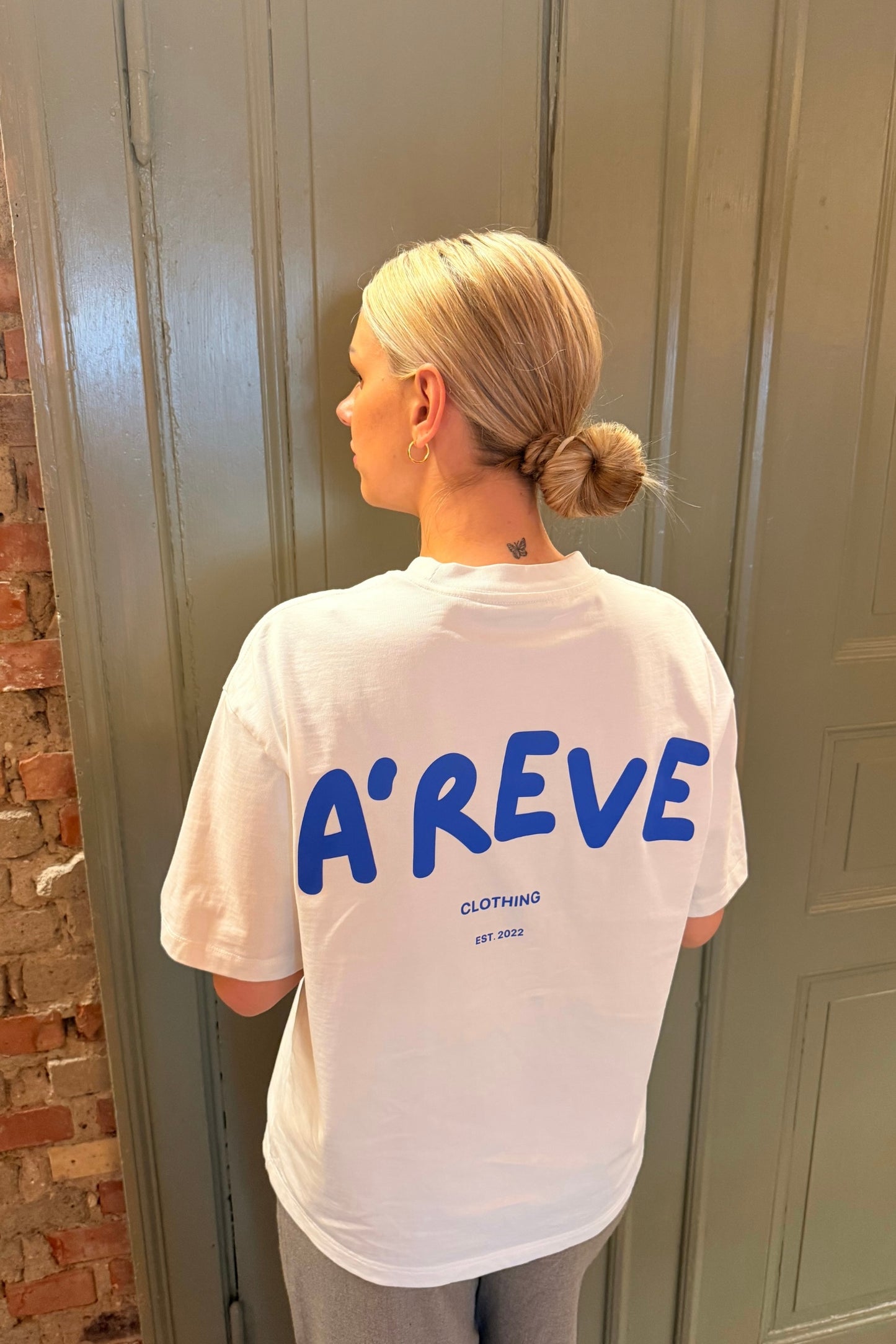 Oversized Box Fit, Unisex - Cream/ Off White