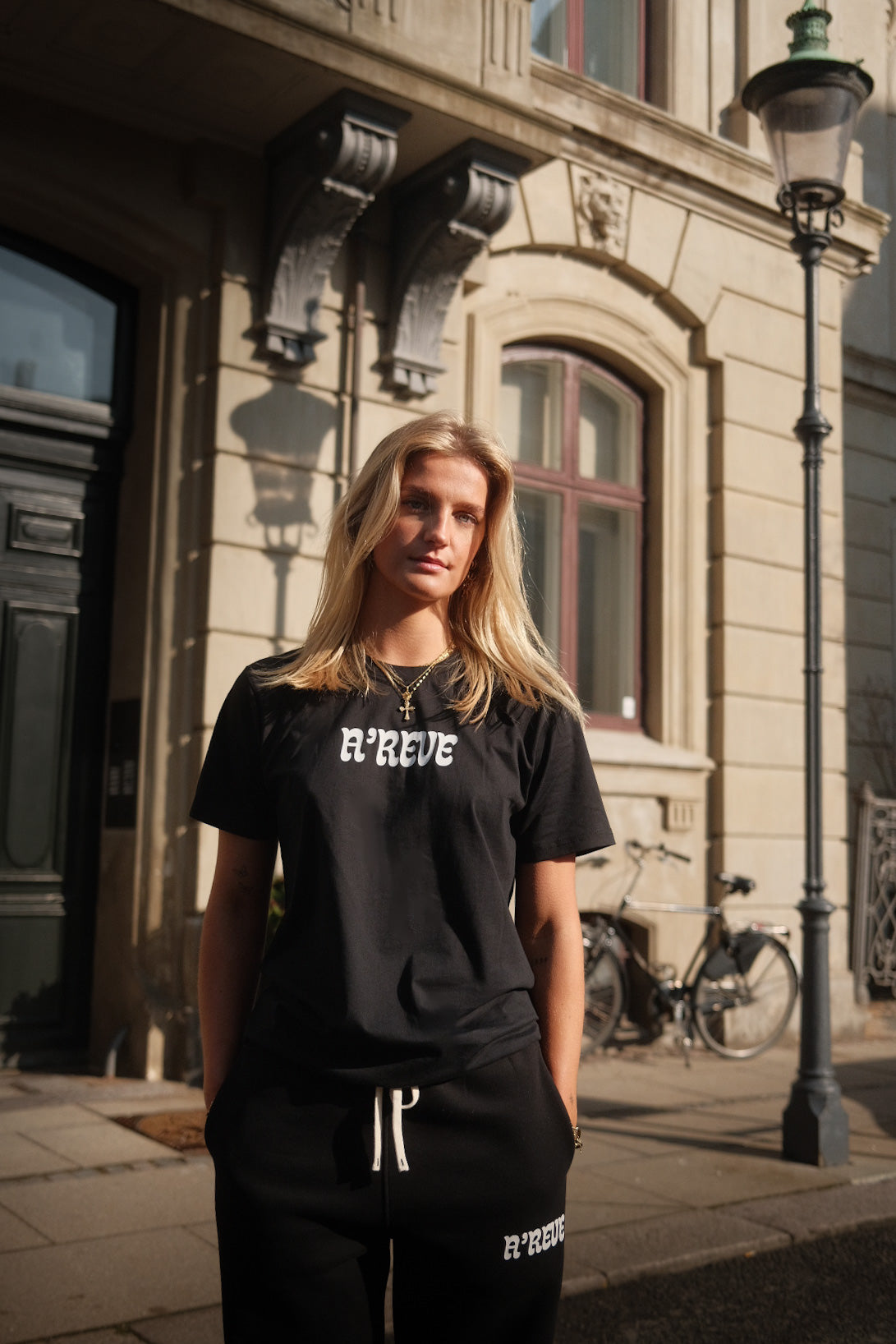 A'REVE Regular T-shirt - Black
